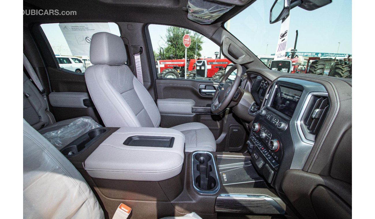 Chevrolet Silverado LTZ 5.3L CREW CAB 4X4 with Apple Carplay , Android Auto and Sunroof