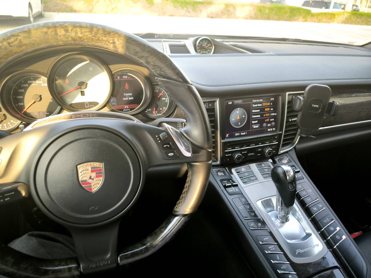 Porsche Panamera S 4.8L