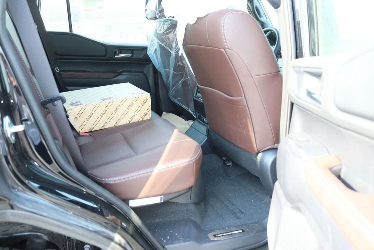 Toyota Prado Adventure 2.4Turbo, Leather Seat, Sunroof, Push Start, Memory seat, Model 2025