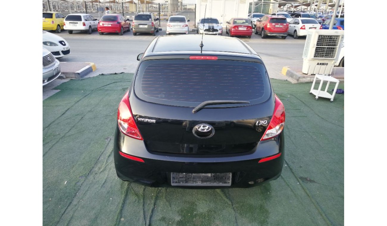 Hyundai i20 Hyundai i20 model 2015 GCC