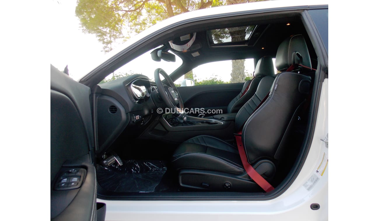 New Dodge Challenger FIRST 2016 SRT 392 6.4LITER V8 SRT HEMI