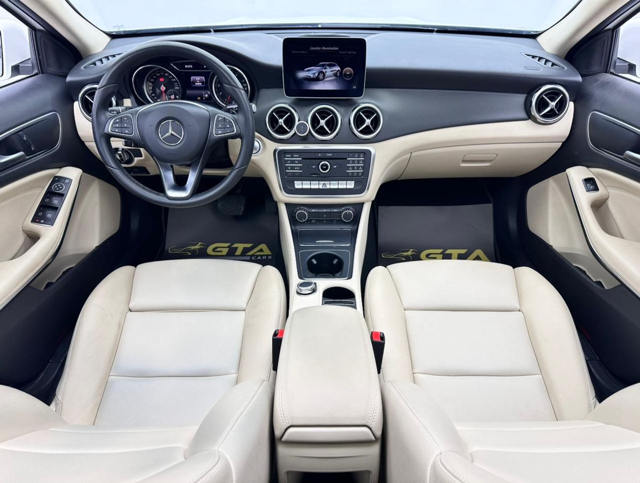 Mercedes-Benz GLA 220 2018 Mercedes-Benz GLA 220 4MATIC, 1 Year Unlimited KM Warranty, GCC