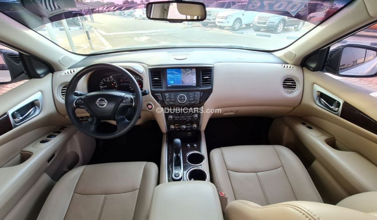 Nissan Pathfinder SL 4WD 3.5L V6 Partial Service History GCC