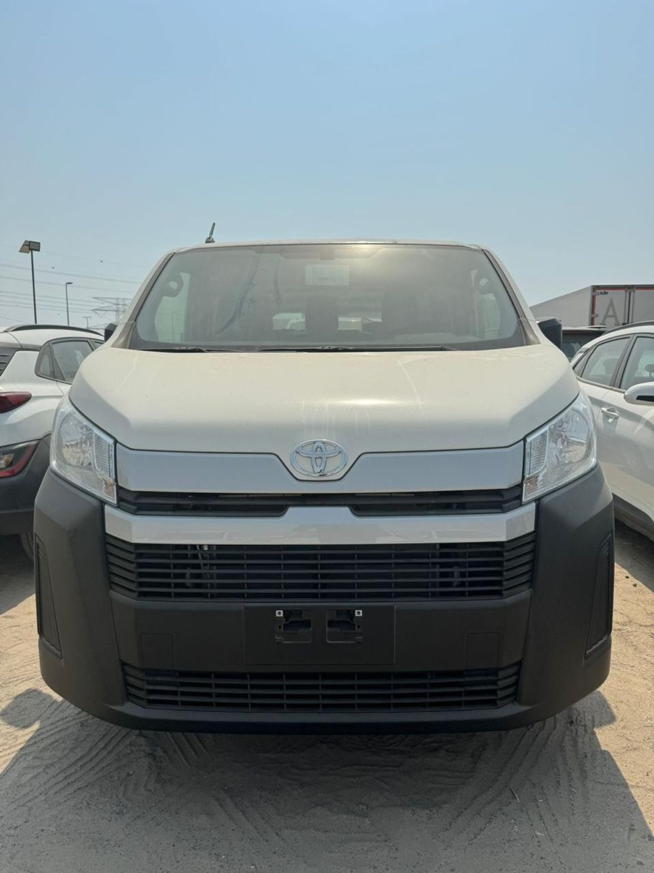 تويوتا هاياس 3.5L CARGO STANDARD ROOF MANUAL TRANSMISSION