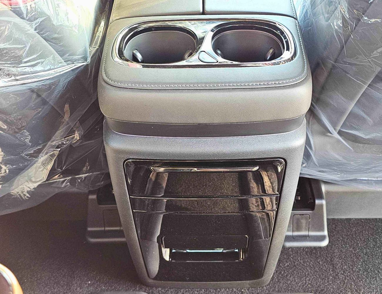 جي إي سي M8 GX MASTER /FULL OPTION /PETROL 2.0L/V4 A/T/CODE#GX