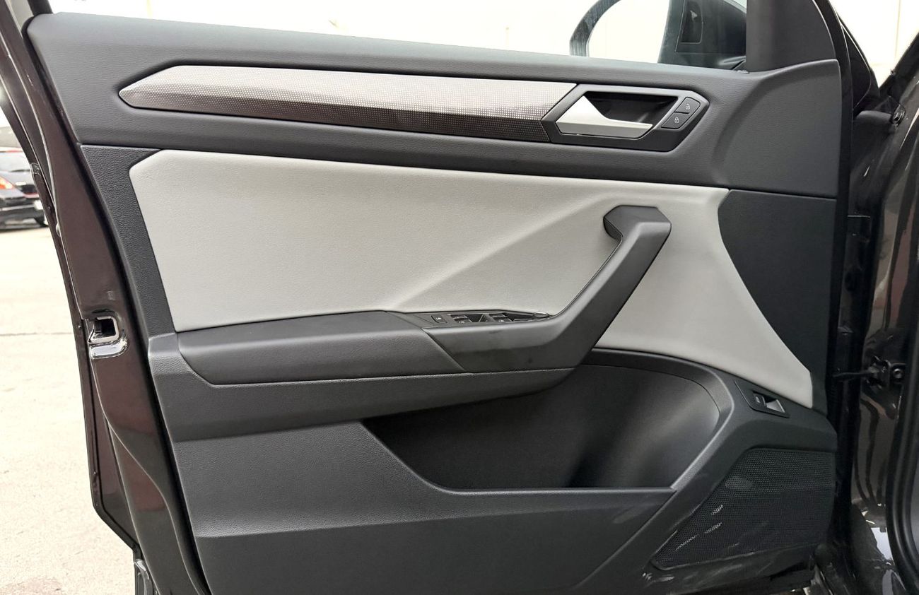 فولكس واجن T ROC T ROC 2025 EXPORT ONLY