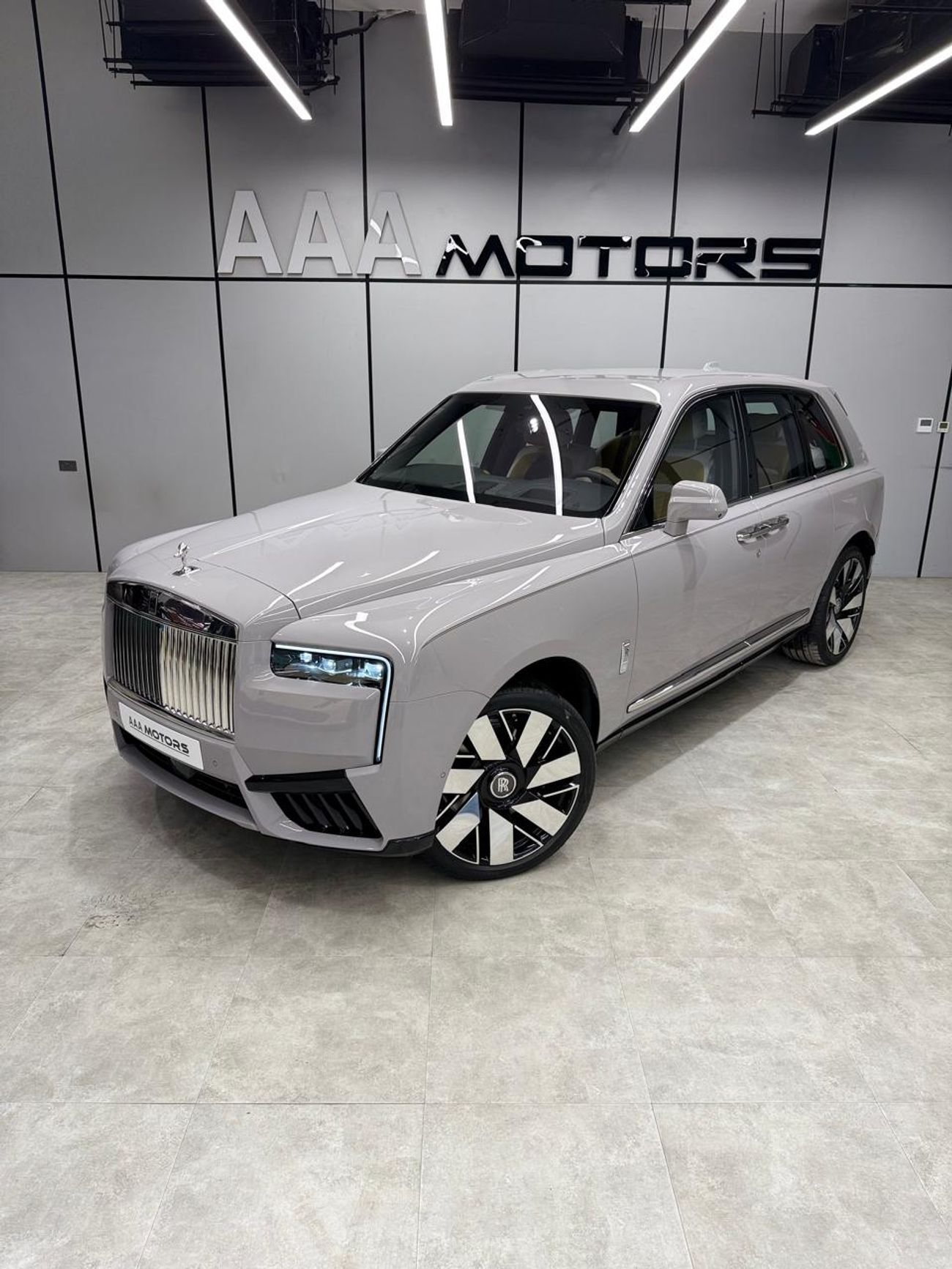 Rolls-Royce Cullinan | Brand New | GCC Specs | 4 Years Warranty & Service | Open Mileage