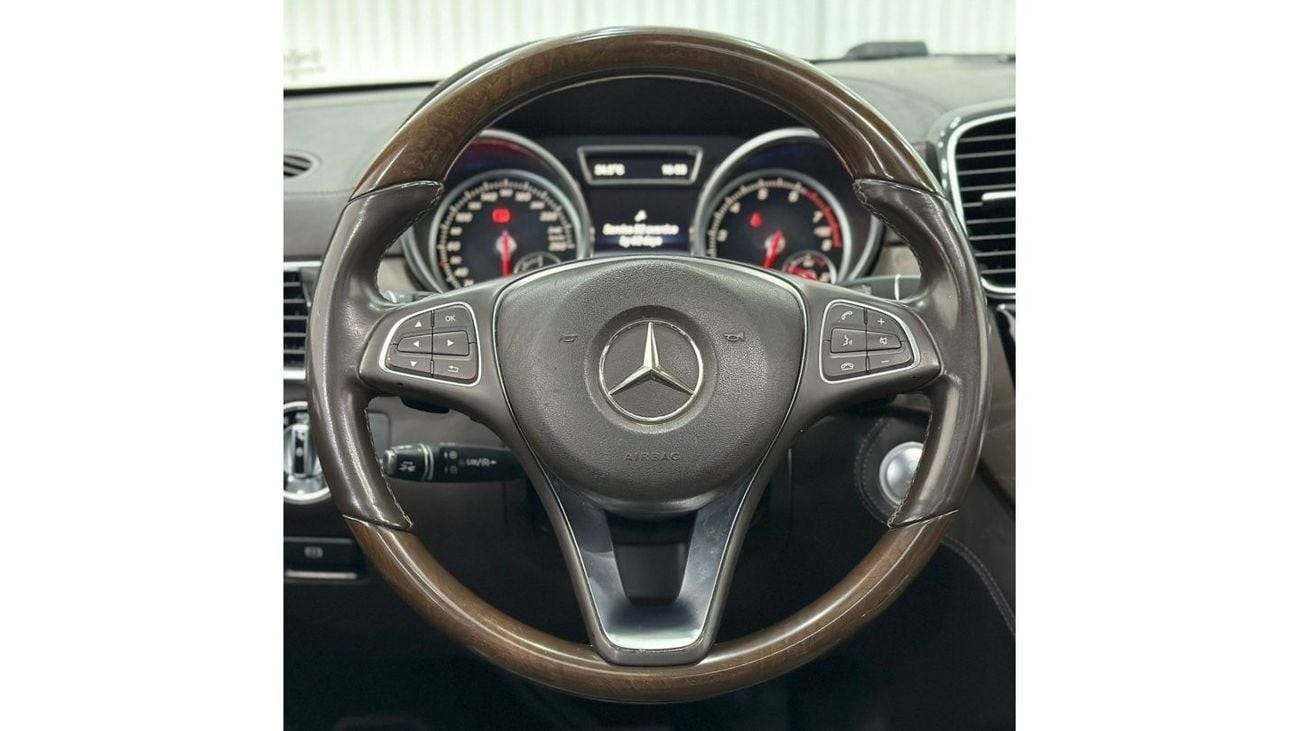 مرسيدس بنز GLE 500 2018 Mercedes-Benz GLE 500, 1 Year Warranty, Full Service History, GCC