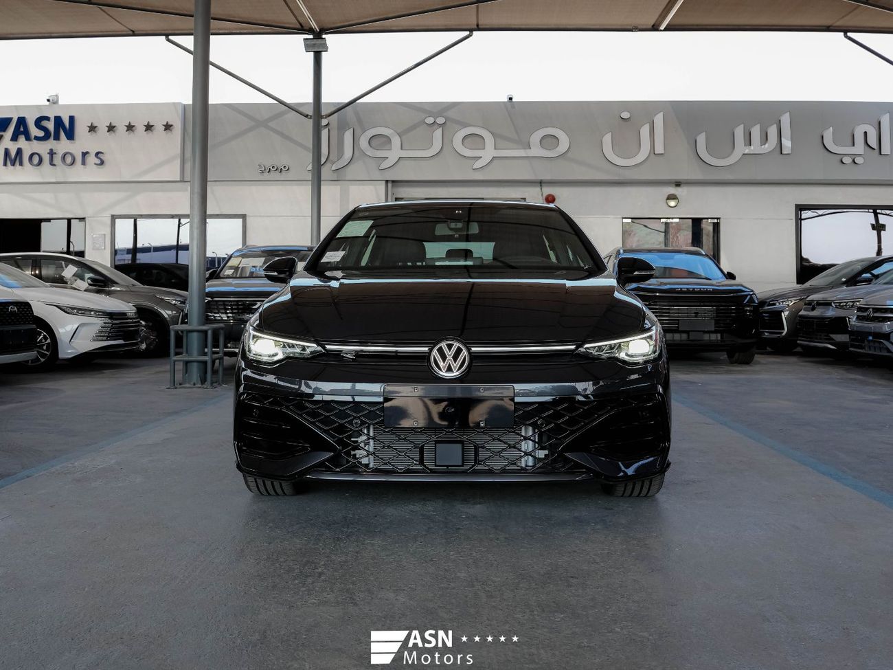 فولكس واجن جولف R-Line Black Package 1.5 Turbo 2025 (Harman Kardon + HUD)