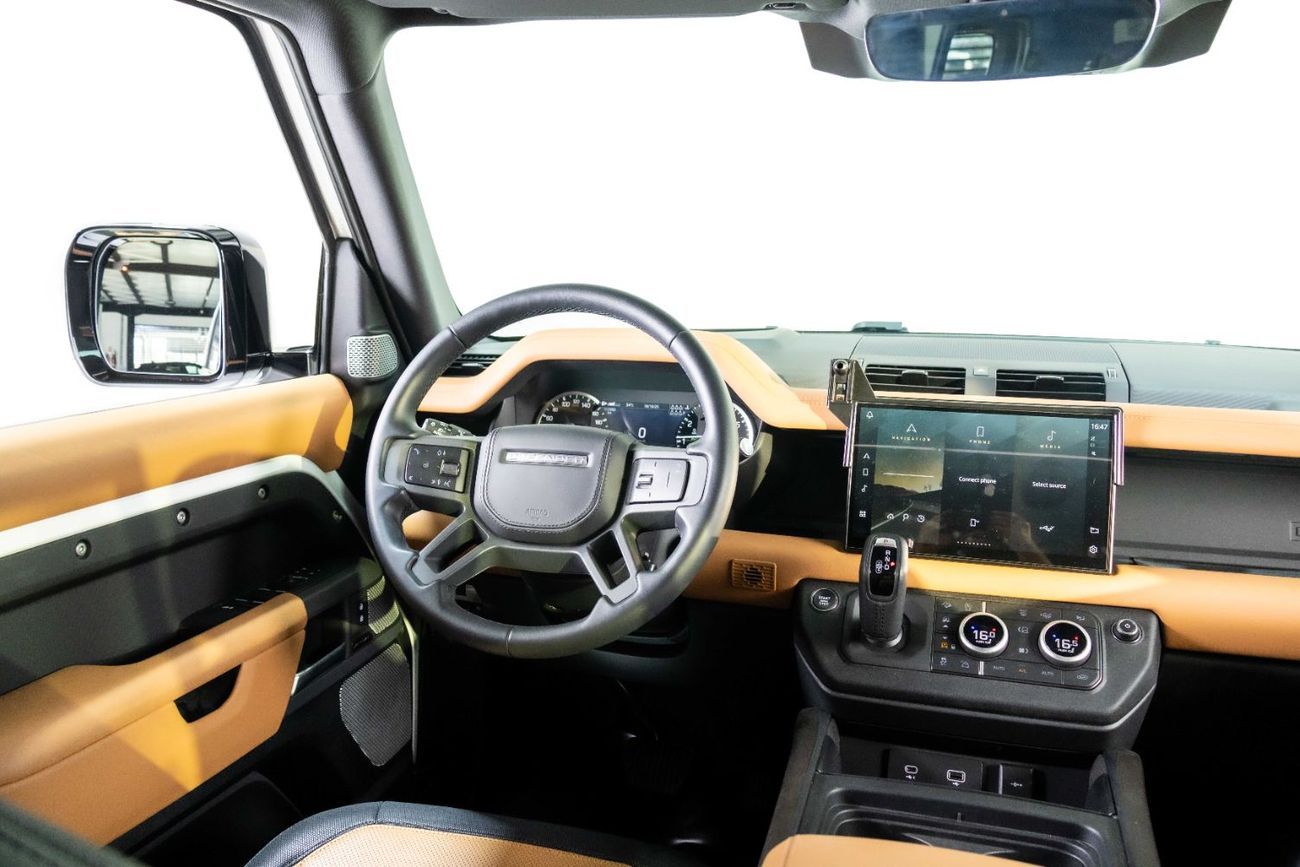 لاند روفر ديفندر 130 SE P400 X Dynamic (7 Seater)