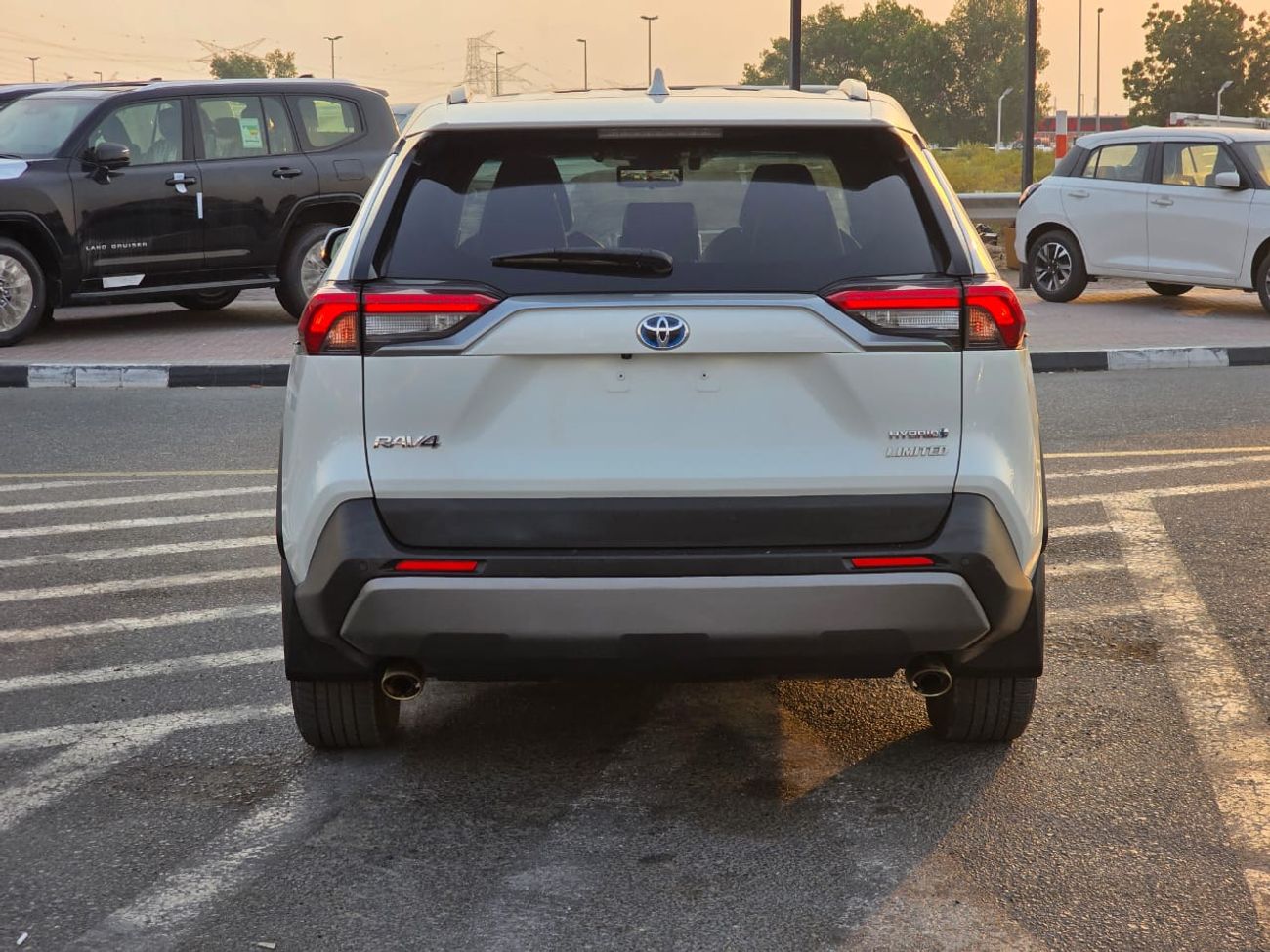 Toyota RAV4 TOYOTA RAV4 HYBRID LIMITED | FULL OPTION WITH 360 CAMERAS