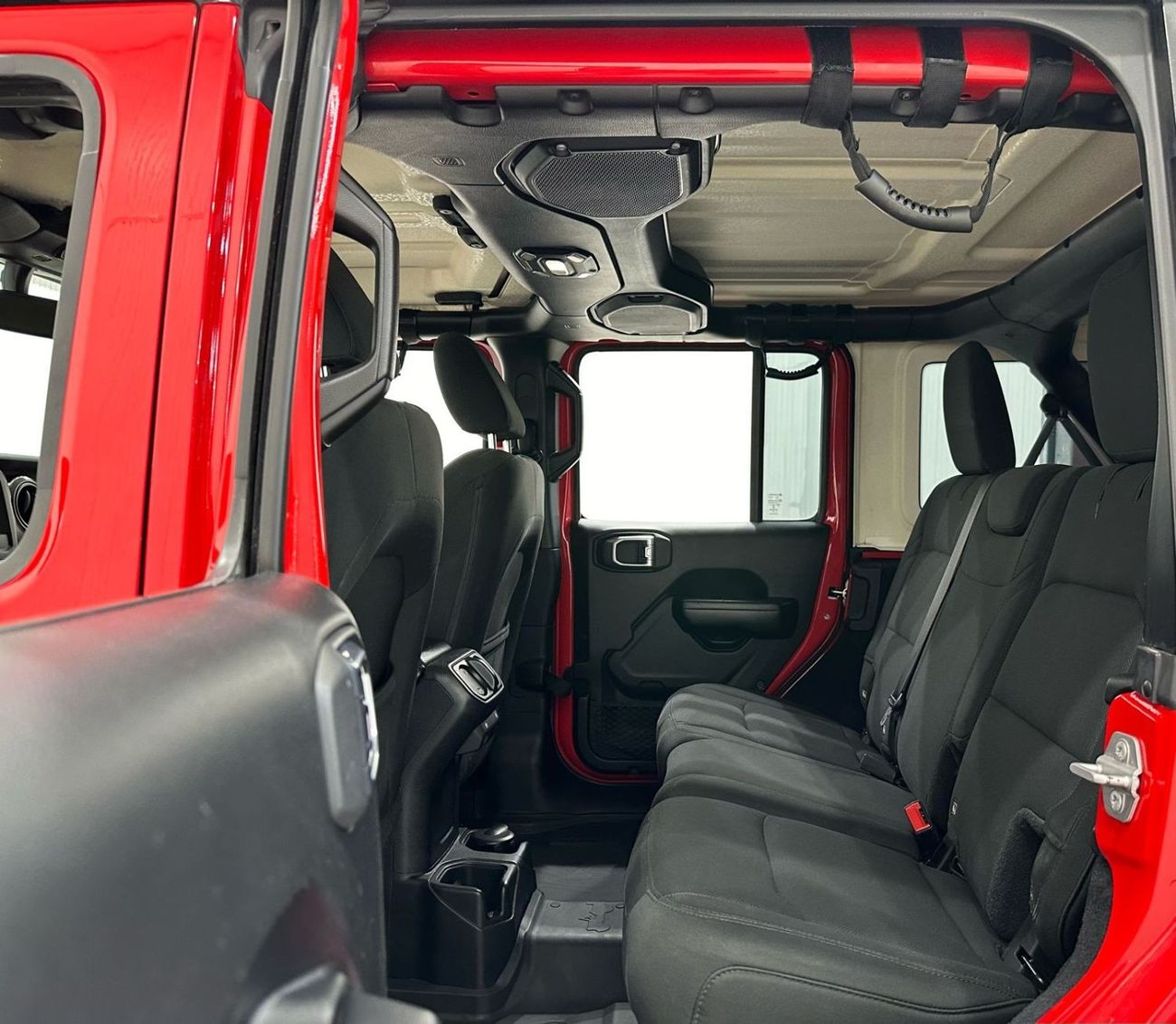 Jeep Wrangler 2018 Jeep Wrangler Unlimited Sport, Full Service History, Excellent Condition, GCC