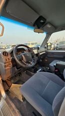 تويوتا لاند كروزر بيك آب TOYOTA LAND CRUISER (70 SERIES) (GDJ76) 2.8L SUV 4WD 5Doors