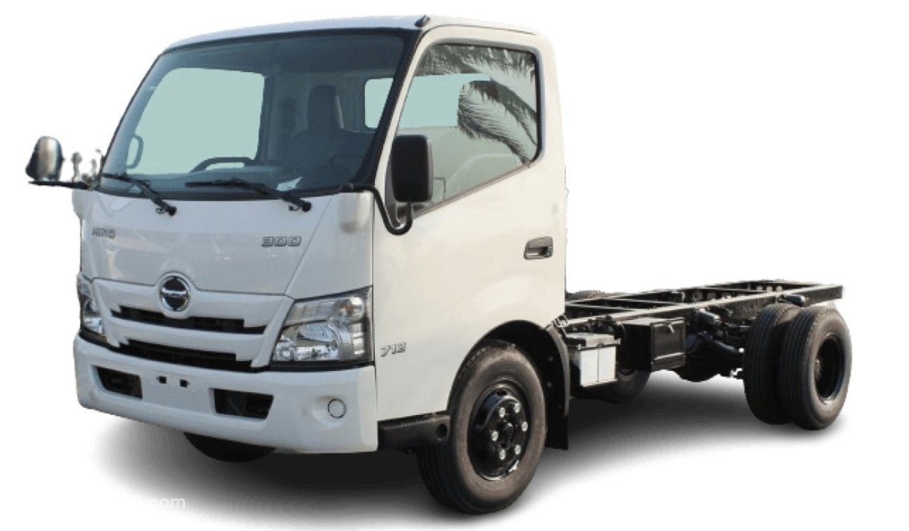 Hino 300 XZU LHD 710L 6.5T 300S WC M/T 4X2