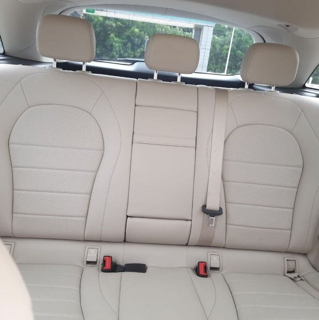 مرسيدس بنز GLC 300 AMG