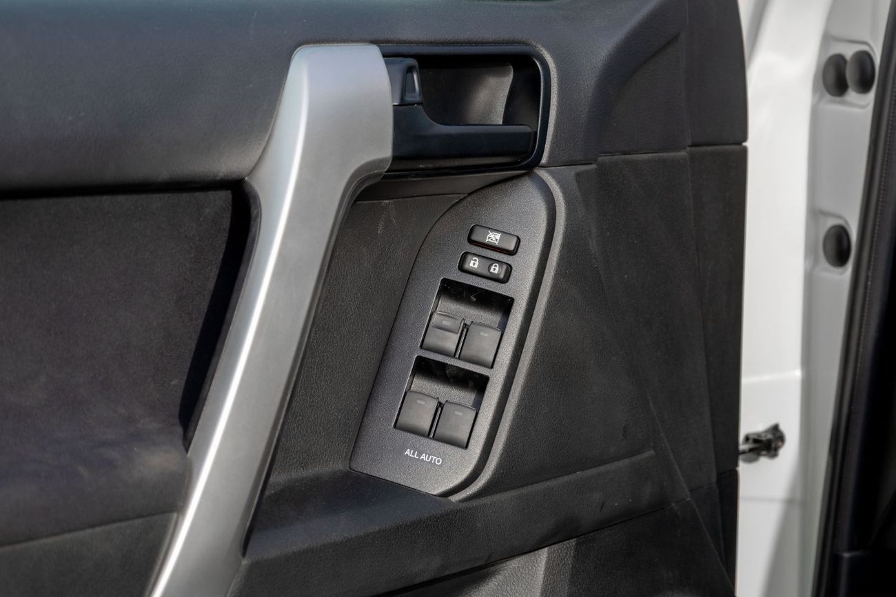 Toyota Prado TXL 4.0L l GCC l Zero Down Payment l AED 2,977 Monthly l Warranty up to 36 Months