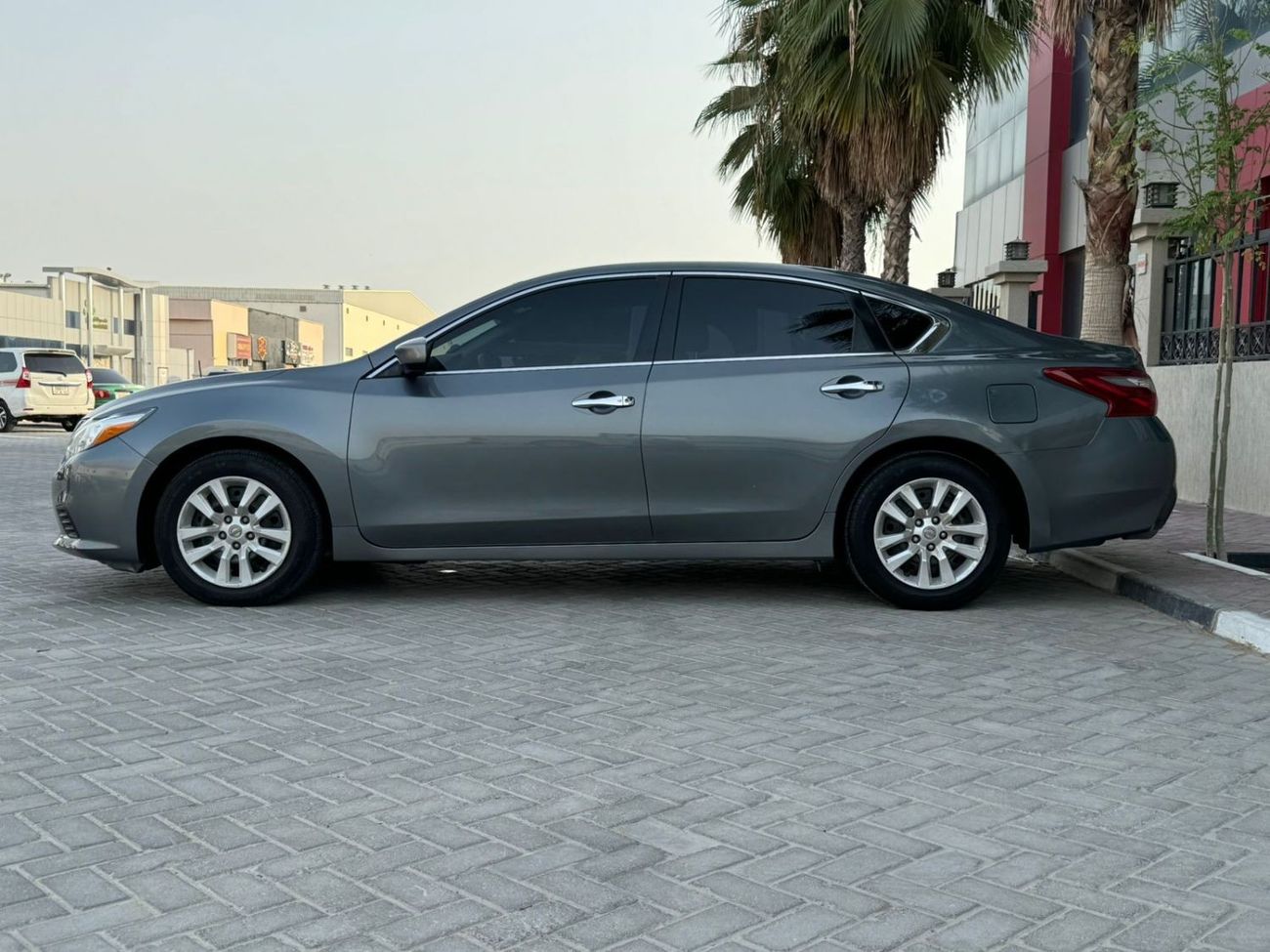 نيسان ألتيما S خليجي صبغ وكاله