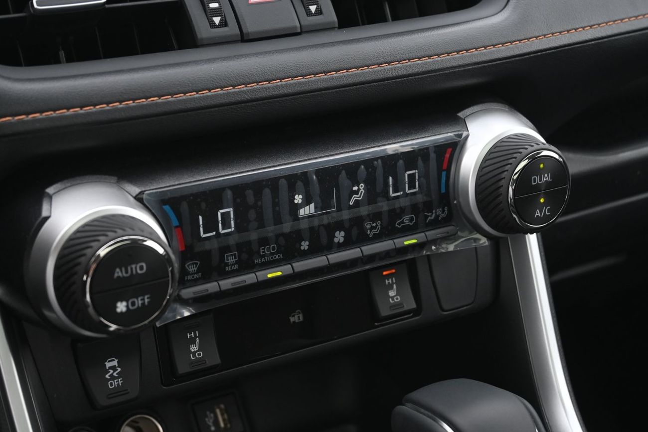 تويوتا راف ٤ Toyota RAV4 2.5L Hybrid, AWD, CUV 5Doors