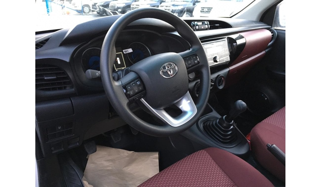 تويوتا هيلوكس تويوتا هايلوكس 2019 / 2019 4X4 بترول سنجل كابينه