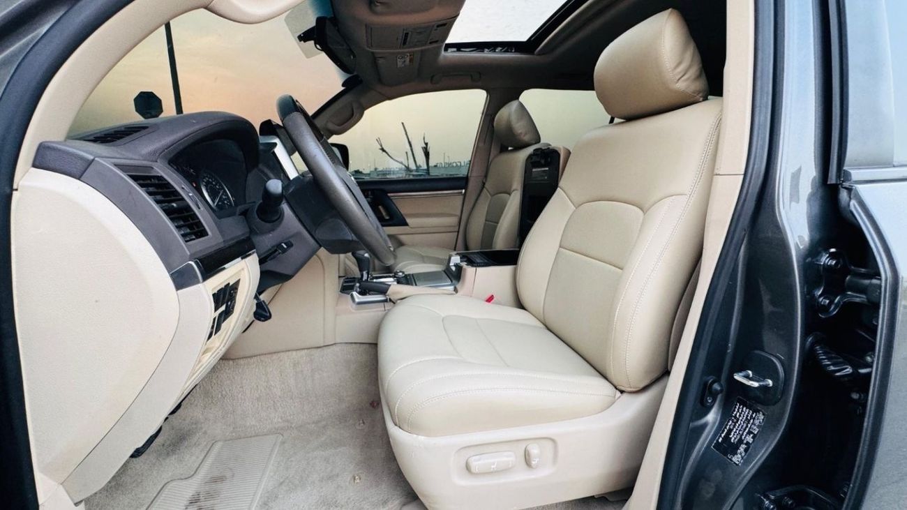 Toyota Land Cruiser PREMIUM CONDITION | 4.0L PETROL | SUNROOF | LHD | 2020 | COOL BOX | REAR VIEW CAMERA