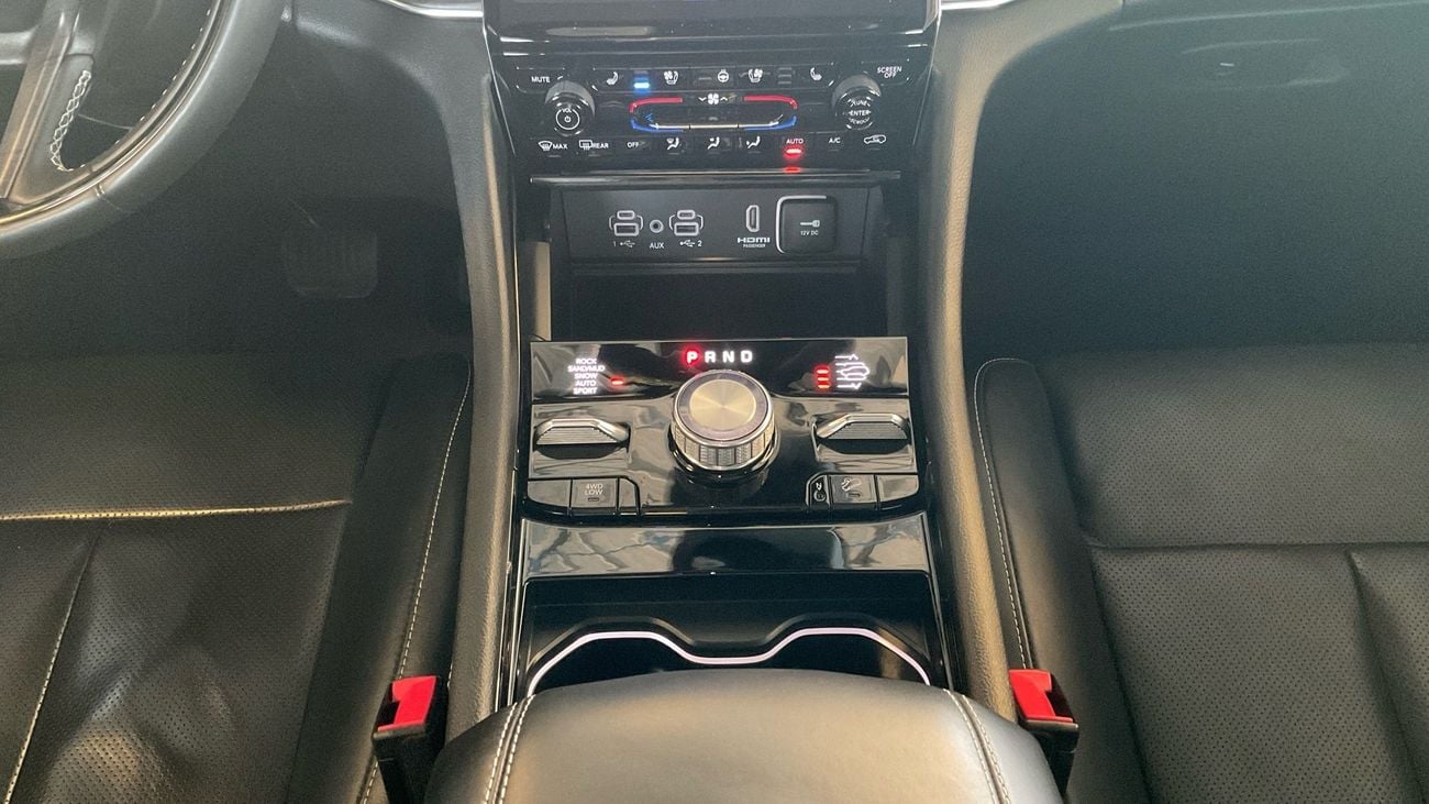 جيب جراند شيروكي 3.6 OVERLAND 2 ROW 4WD AUTO | شامل الضمان | 0 ﺪﻔﻋﺓ ﺃﻮﻟﻯ