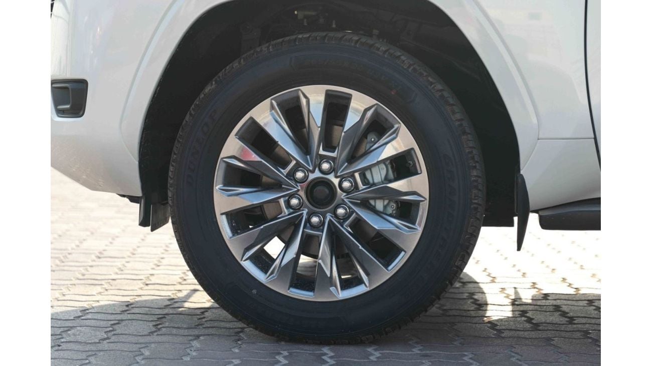 Toyota Land Cruiser 2024 Toyota LC300 4.0 GXR - White Pearl inside Beige | Export Only