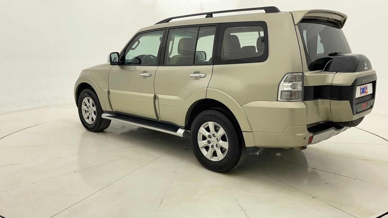 ميتسوبيشي باجيرو GLS MIDLINE 3.5 | بدون دفعة مقدمة | اختبار القيادة في المنزل