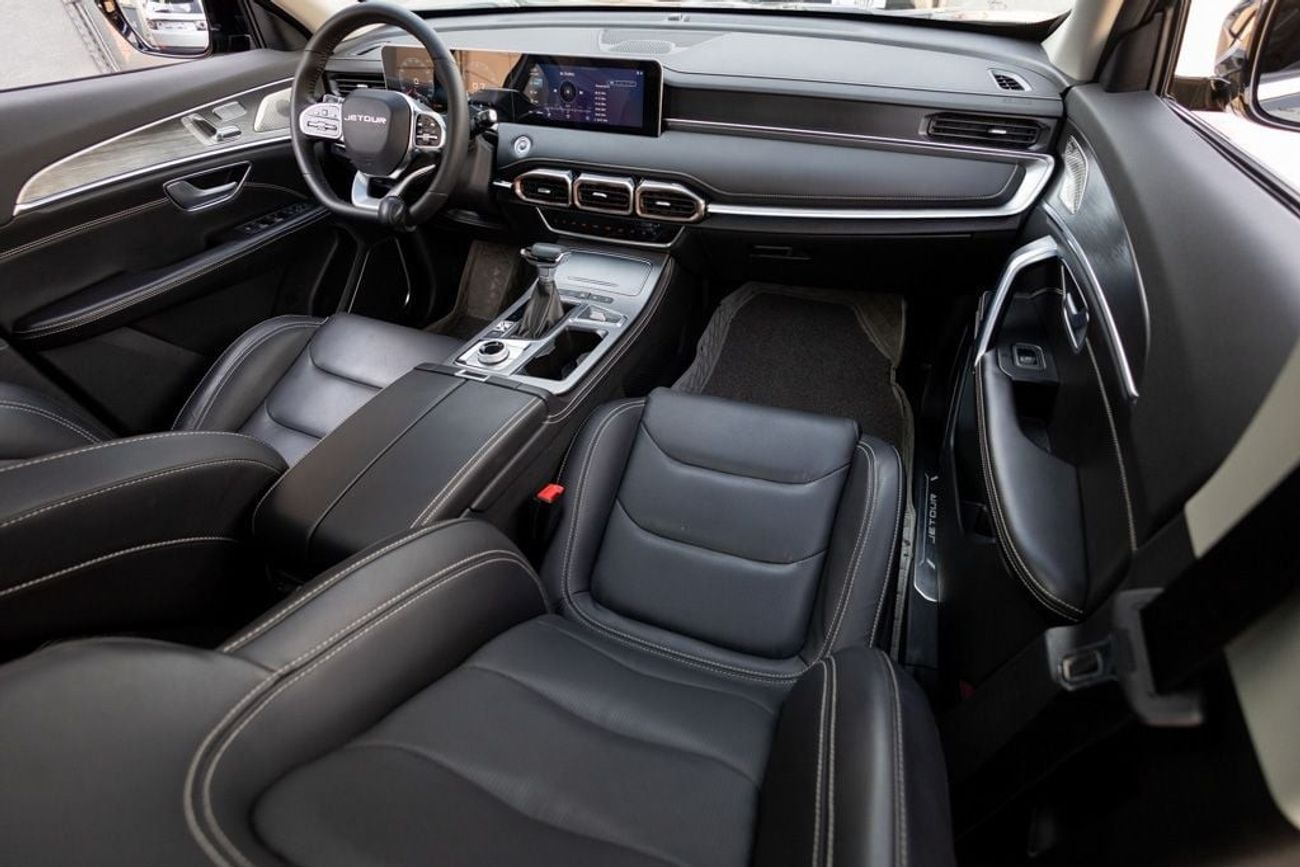 جيتور X70 بلس Jetour X70 Plus 2024 GCC under Agency Warranty with Flexible Down-Payment.