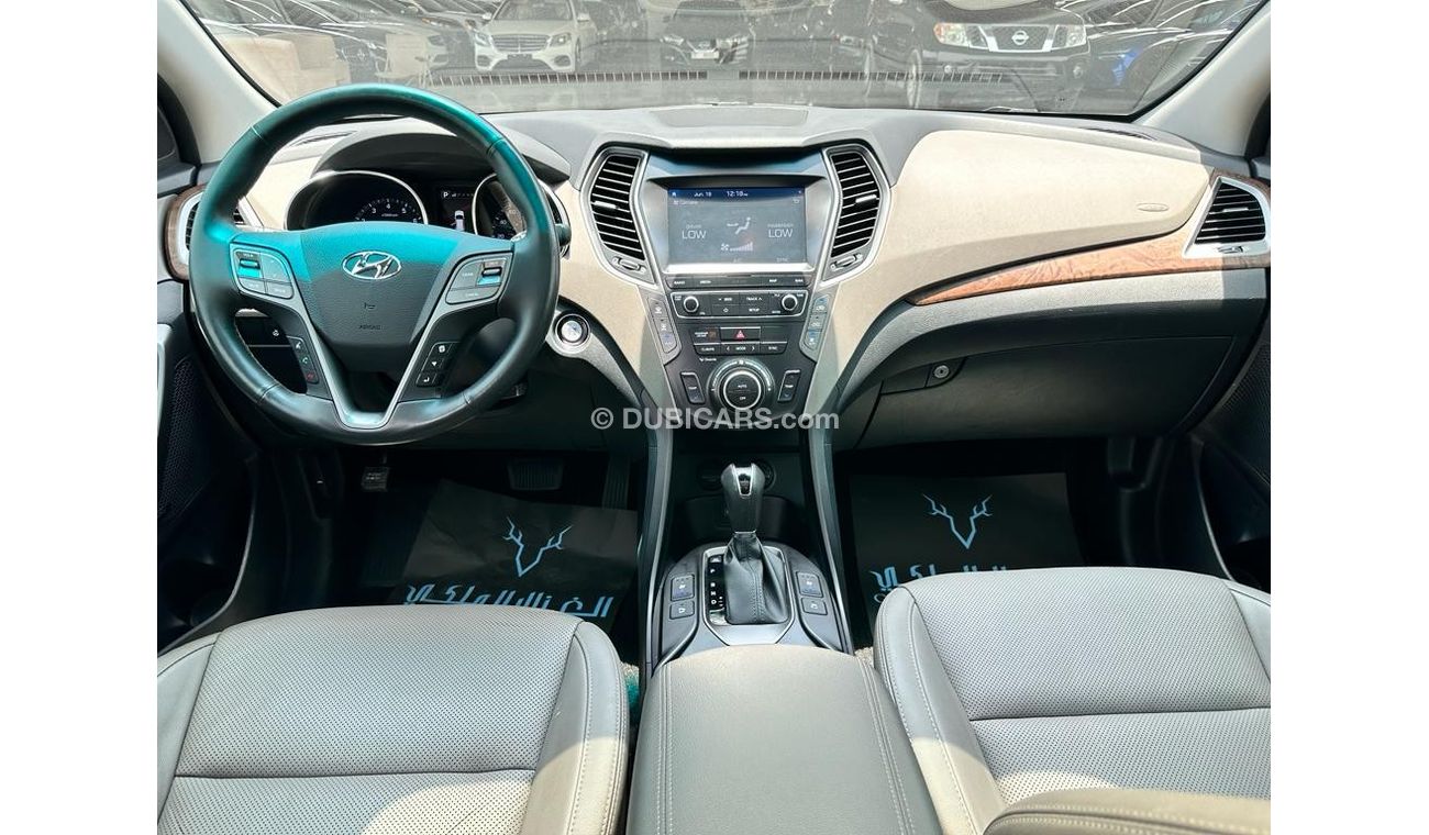 Hyundai Grand Santa Fe