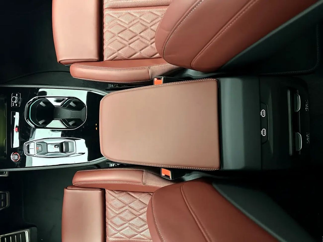 Audi S5 Sedan TFSI 367hp (Ref# 34054)