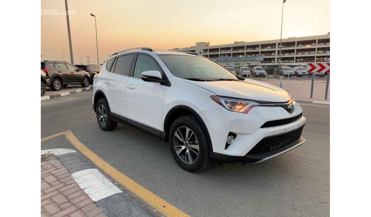 Toyota RAV4 XLE 4WD SPORTS AND ECO 2.5L V4 2016 AMERICAN SPECIFICATION