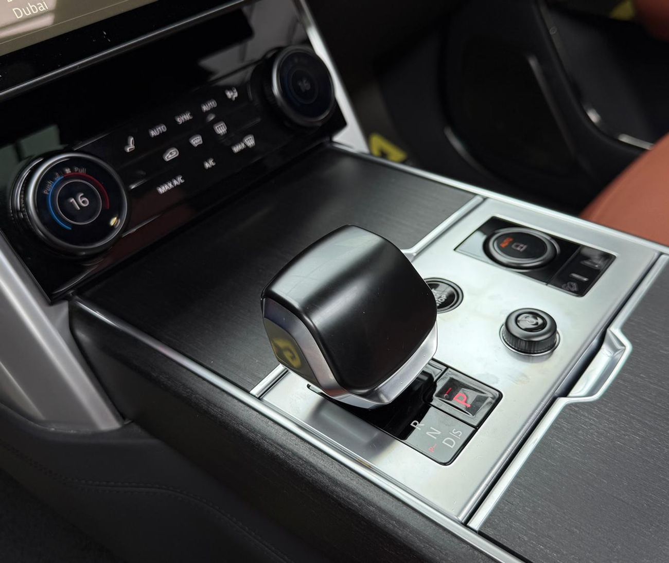 Land Rover Range Rover LWB SV P615 4.4L 2023 Range Rover SV Autobiography ,Land Rover Warranty+Service Contract+Full Servic