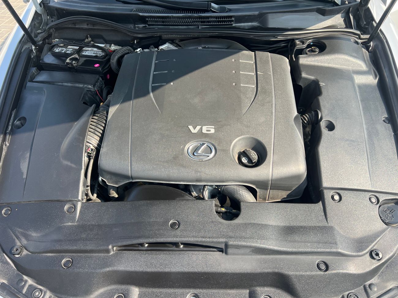 لكزس IS 250C 2.5 2010