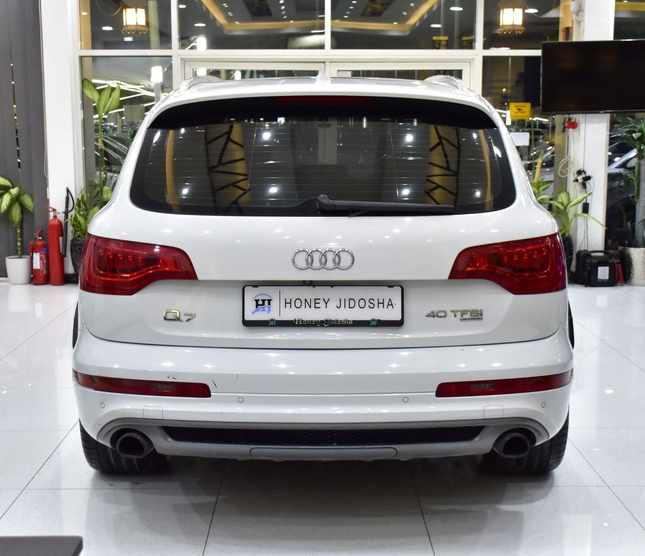 Audi Q7 EXCELLENT DEAL for our Audi Q7 S-Line 40TFSi Quattro ( 2015 Model ) in White Color GCC Specs