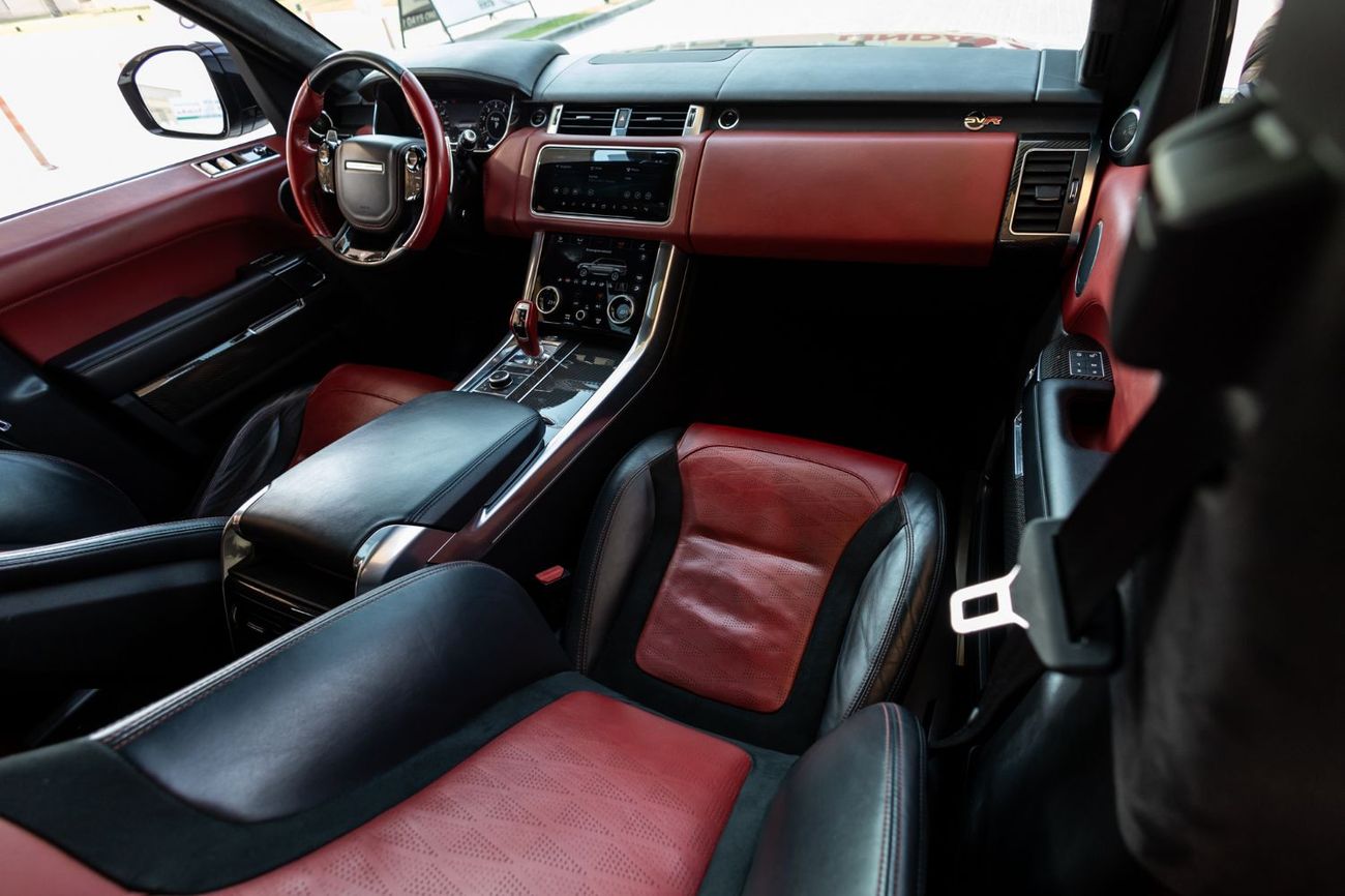 Land Rover Range Rover Sport SVR 5.0L (550 HP)