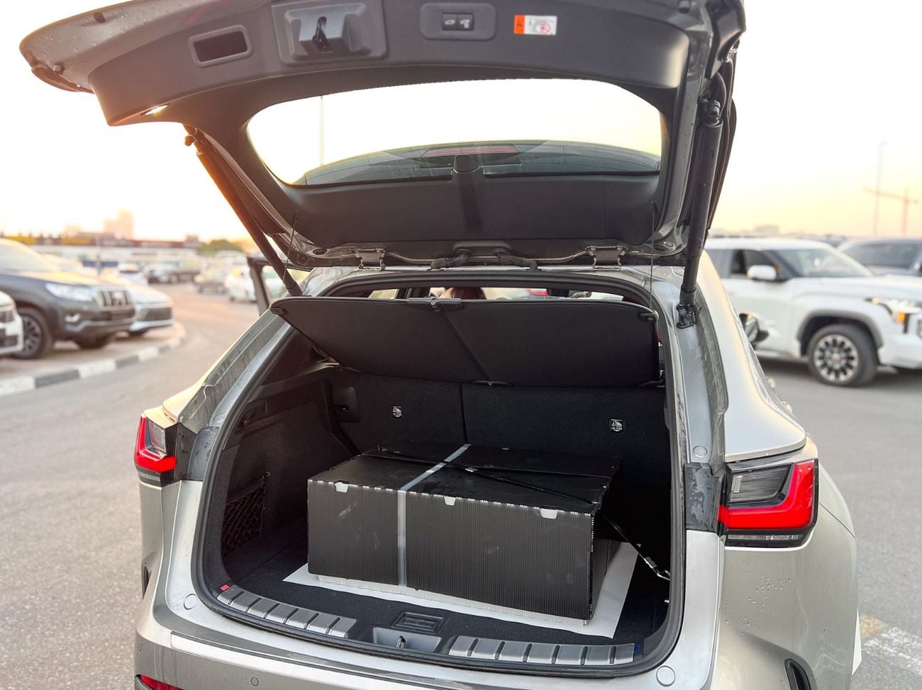 Lexus NX350 EXPORT ONLY - Lexus NX350 2.4L Elite