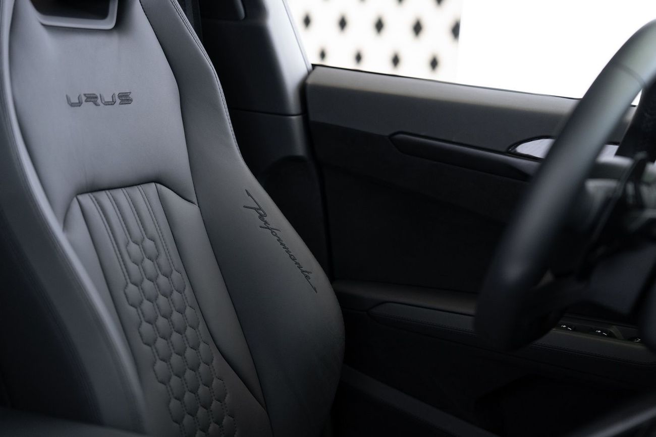 Lamborghini Urus 4.0T V8 Performante