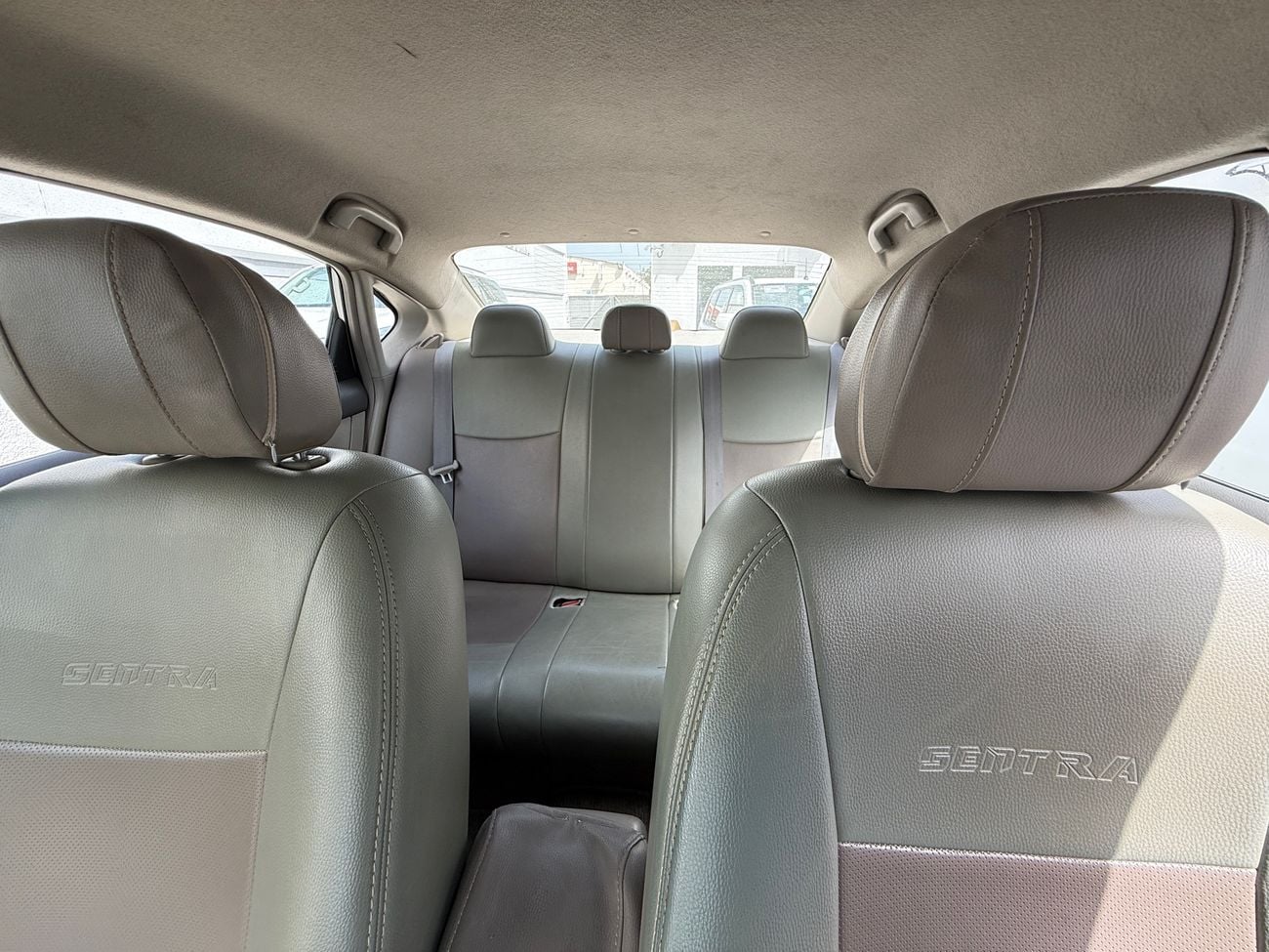 نيسان سنترا SL 1.6L