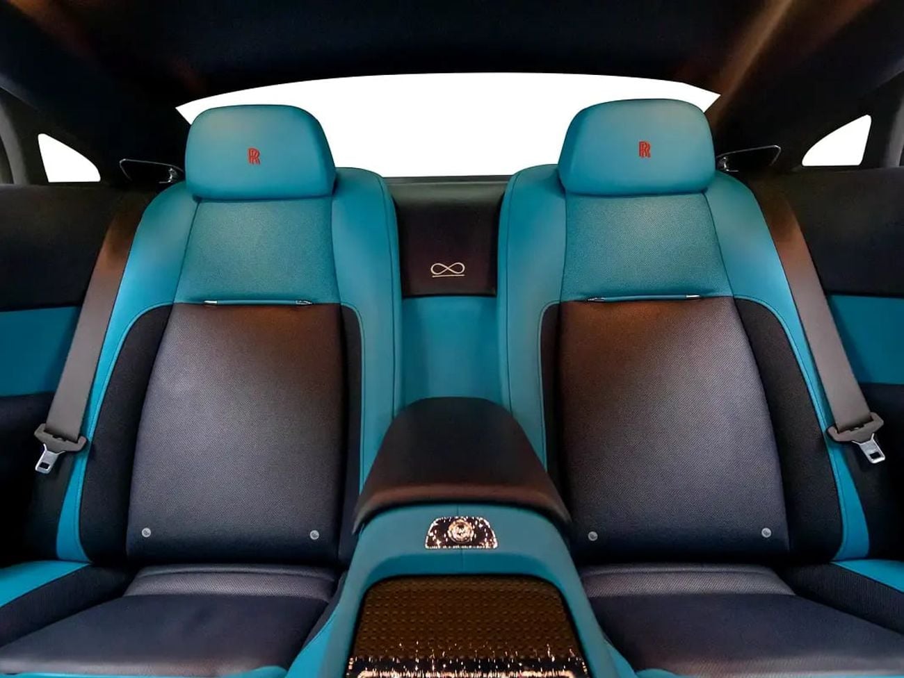 Rolls Royce Wraith Black Badge | GCC Spec | Matte Black | 624 HP V12