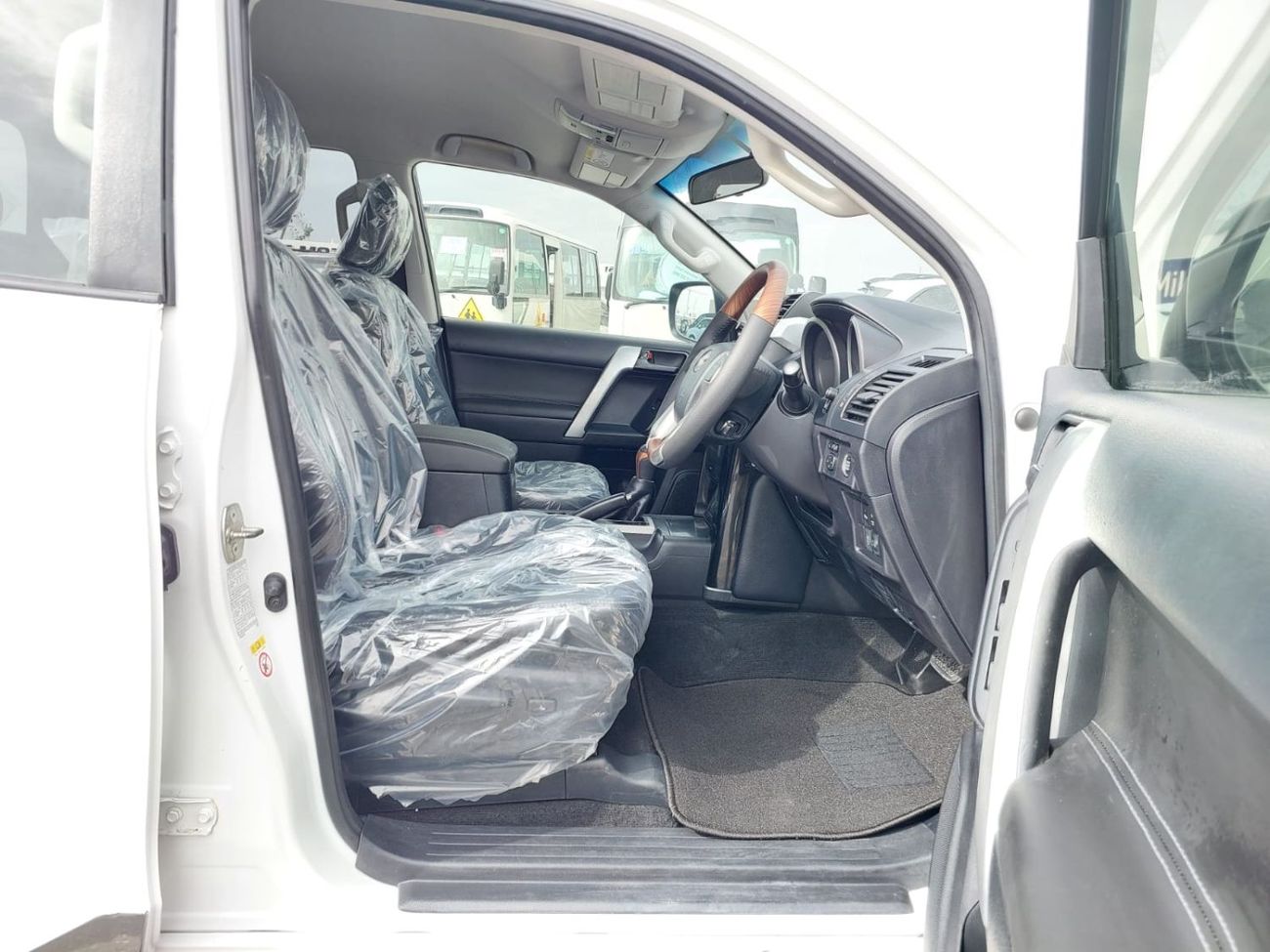 Toyota Land Cruiser TOYOTA LAND CRUISER PRADO SUV RHD 2016 MODEL 2.8 L DIESEL AUTOMATIC(PM18328)