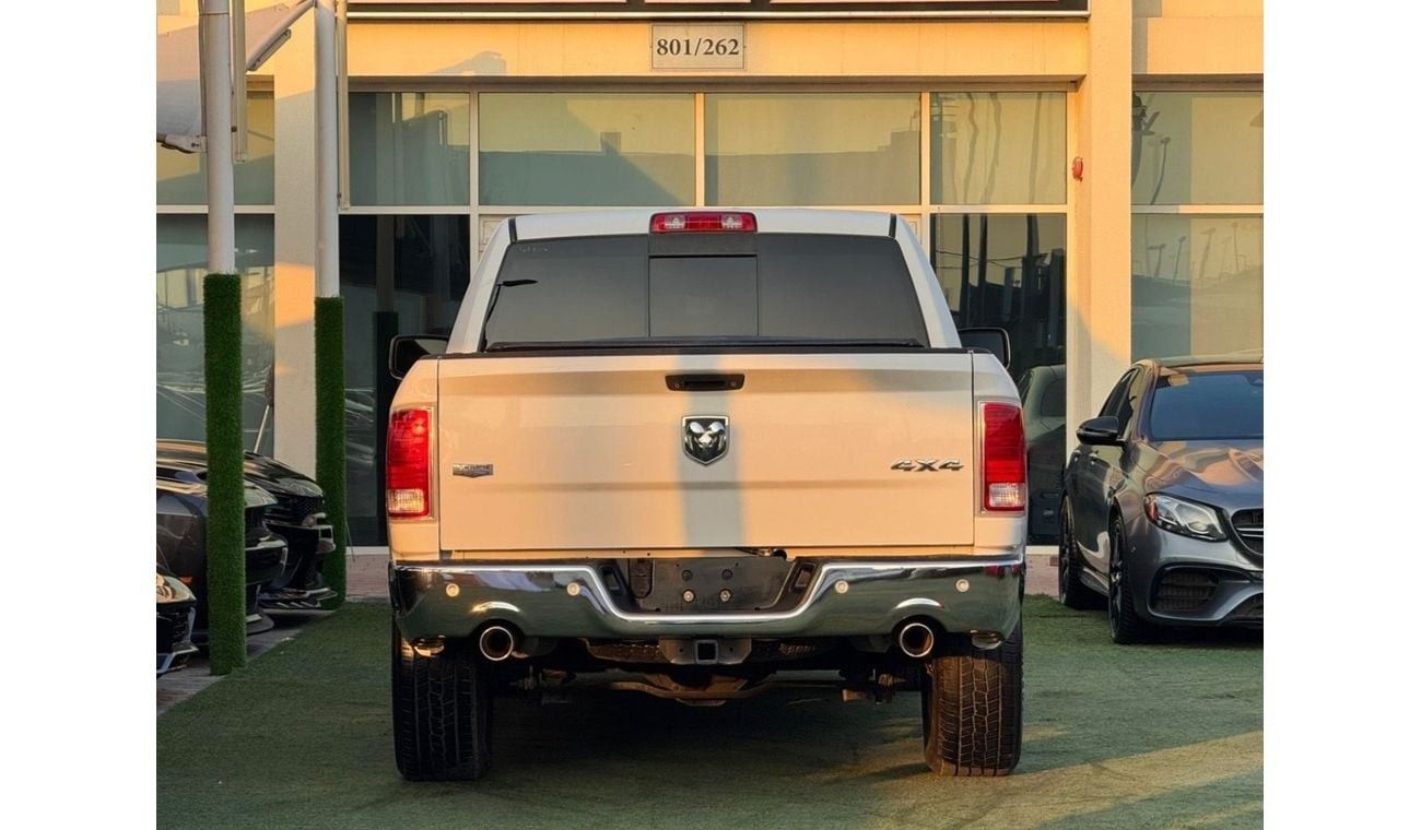 RAM 1500 Laramie Crew Cab 5.7L