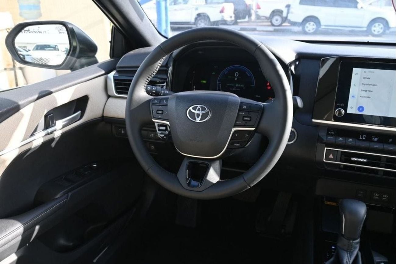 Toyota Camry LE HEV Toyota Camry LE 2.5L Hybrid, Model 2025 Color White (Export Price)