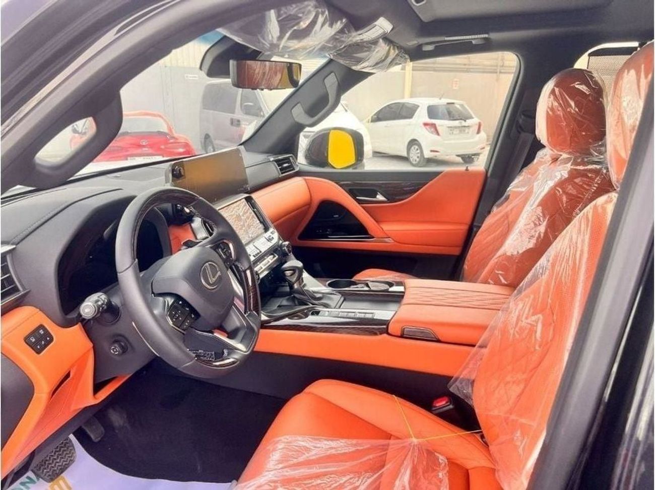 لكزس LX 600 LEXUS LX 600 VIP 4 SEATER FULL OPTIONS