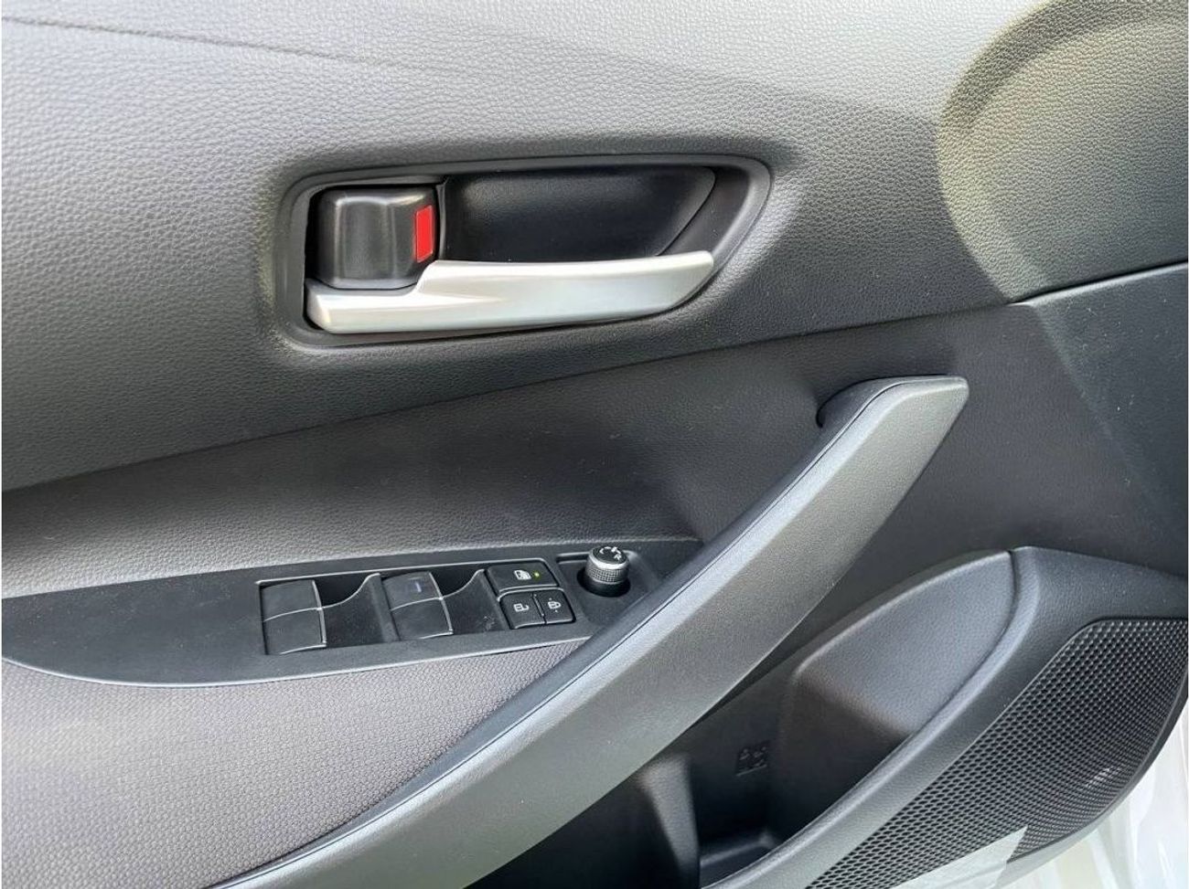 Toyota Corolla Toyota corolla 1.5L full option , sunroof , push start , back camera , sport mode