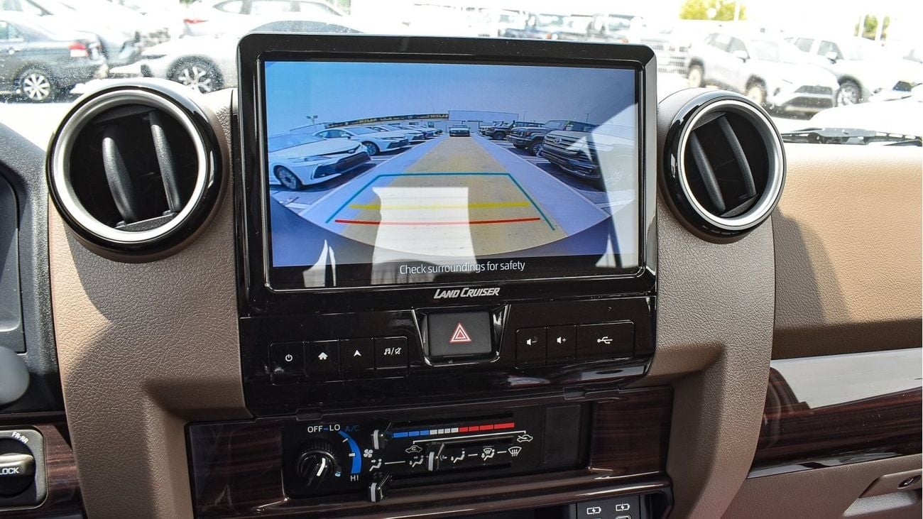 Toyota Land Cruiser 70 4.0L V6  A/T