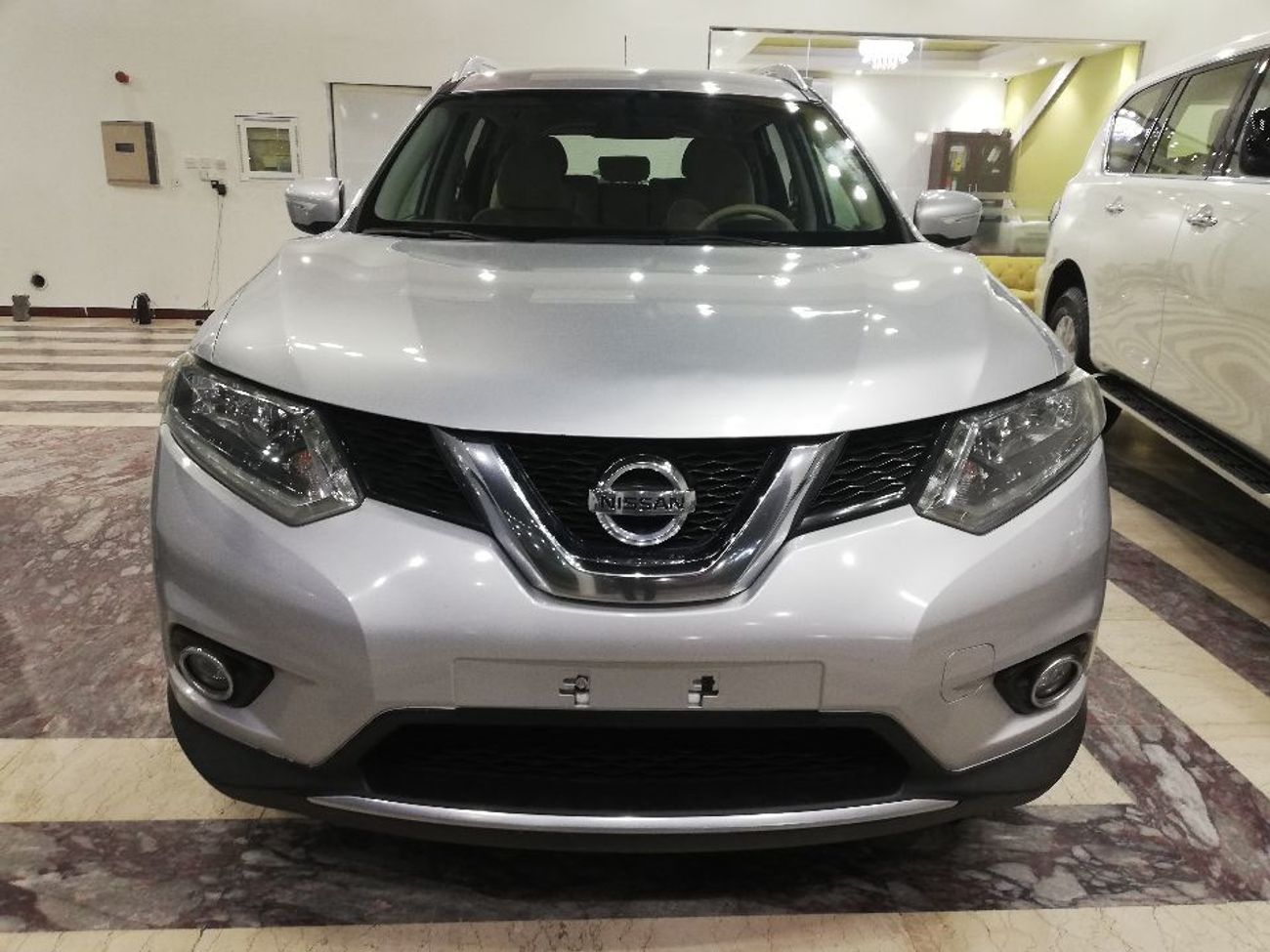Used Nissan XTrail 2015 for sale in Abu Dhabi 169693