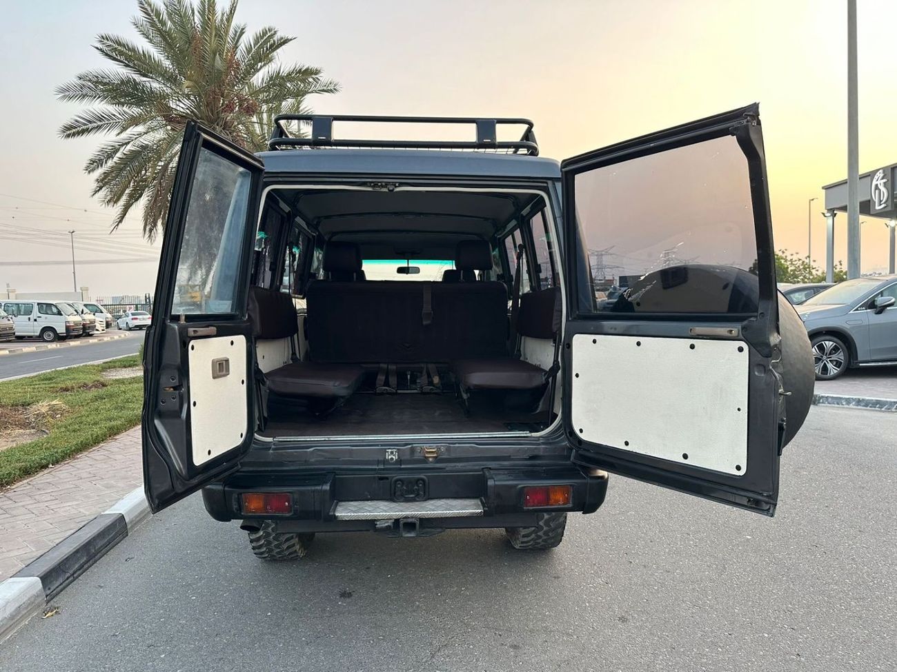 Toyota Land Cruiser 70 HARDTOP | BULL BAR | AIR SNORKEL | 1991 | RHD | 4.2L DIESEL | PREMIUM CONDITION