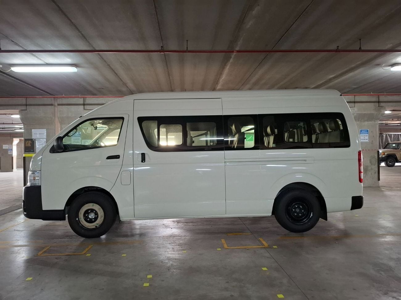 تويوتا هاياس GL Toyota HIACE Diesel RHD
