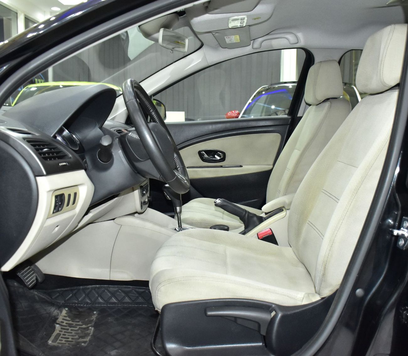 رينو ميجان EXCELLENT DEAL for our Renault Megane ( 2015 Model ) in Black Color GCC Specs