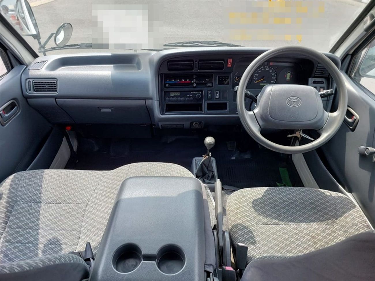 تويوتا هاياس TOYOTA HIACE VAN RHD 2003 MODEL 3.0 L DIESEL MANUAL(PM03365)